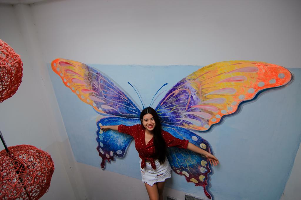 Wanderlust Saigon Hostel & Rooftop Bar ホーチミン市 エクステリア 写真